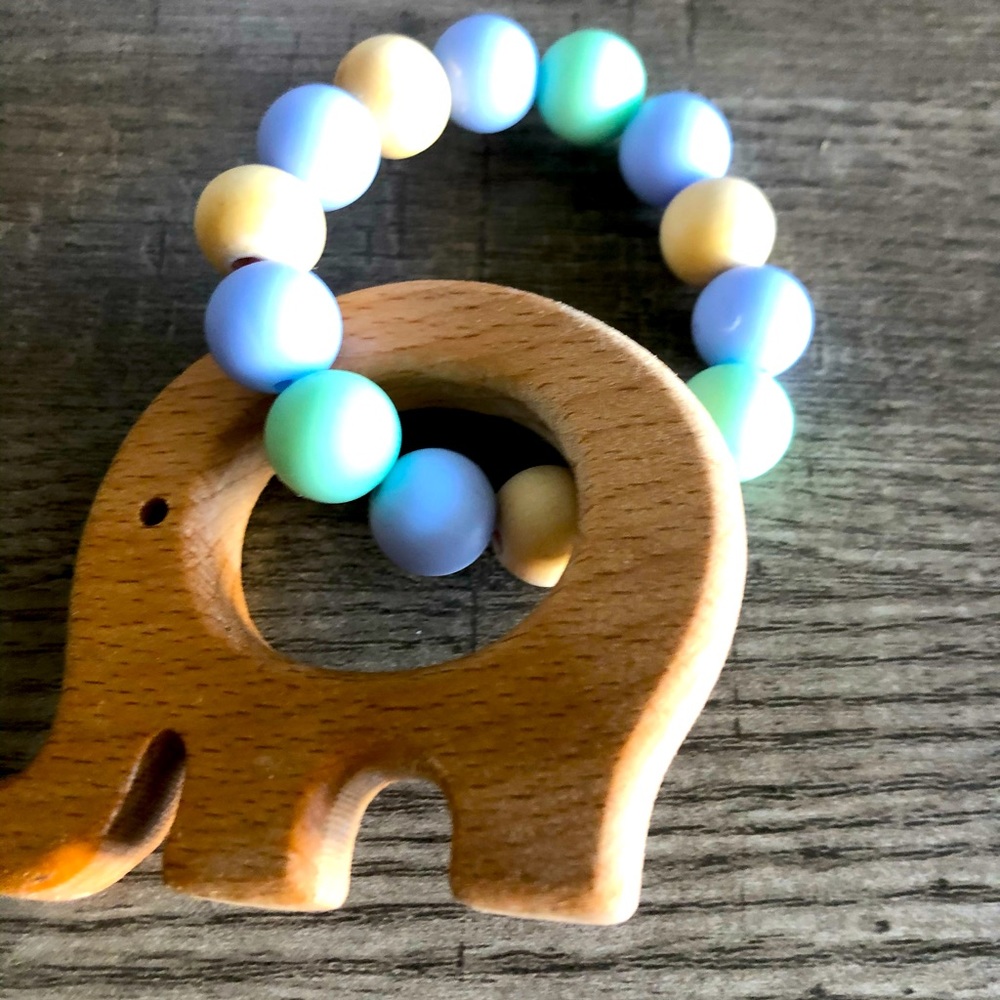 Variety of Hand made baby teethers See Post 👶🏻❤️